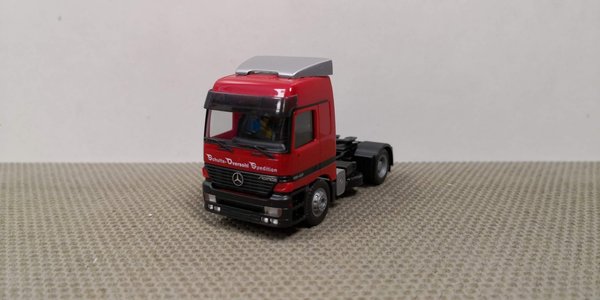Herpa MB Actros MP1 Schulte Oversohl SZM *Vi189